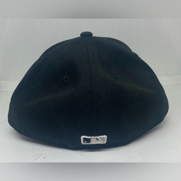 Chicago White Sox New Era Low Profile 59FIFTY Fitted Hat - Black Size 7 1/8 - Picture 6 of 8